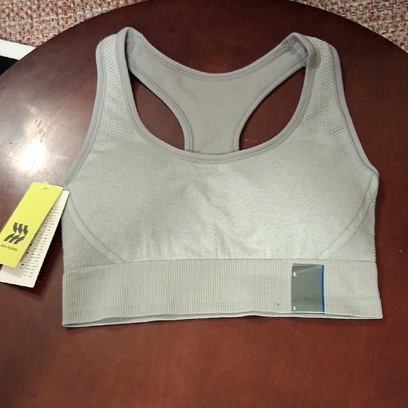 Two All In Motion Sports Bras Size Large, Light‎ Grey, and Dark Heather Grey New - Picture 2 of 7